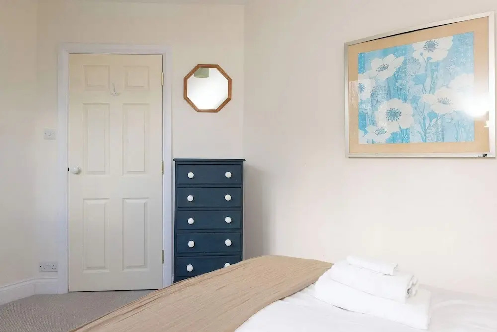 Spacious Coastal Family Home Sleeps 8