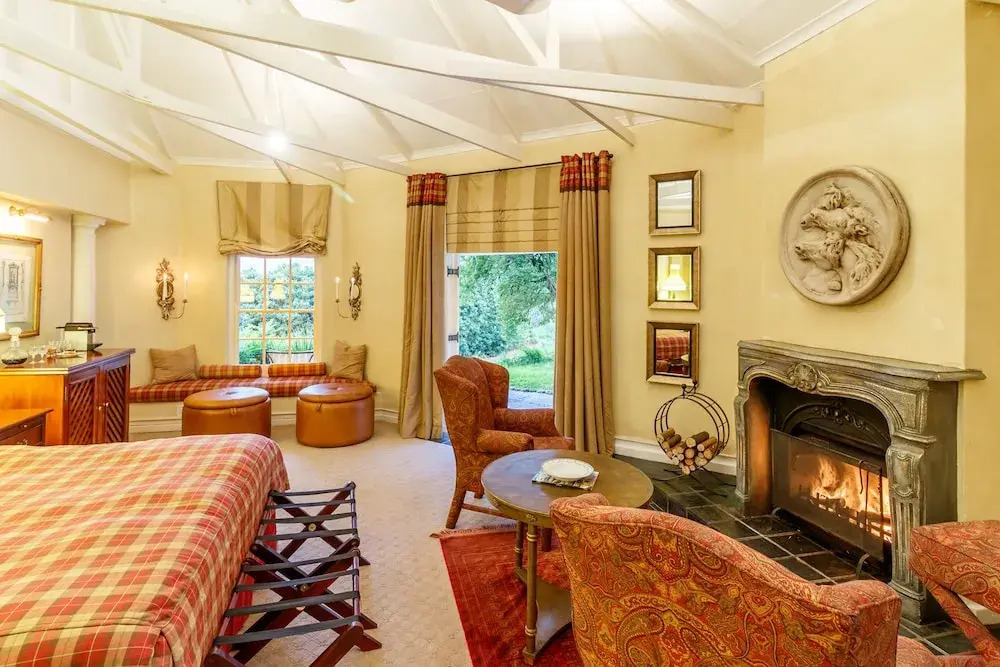 Blue Mountain Luxury Lodge