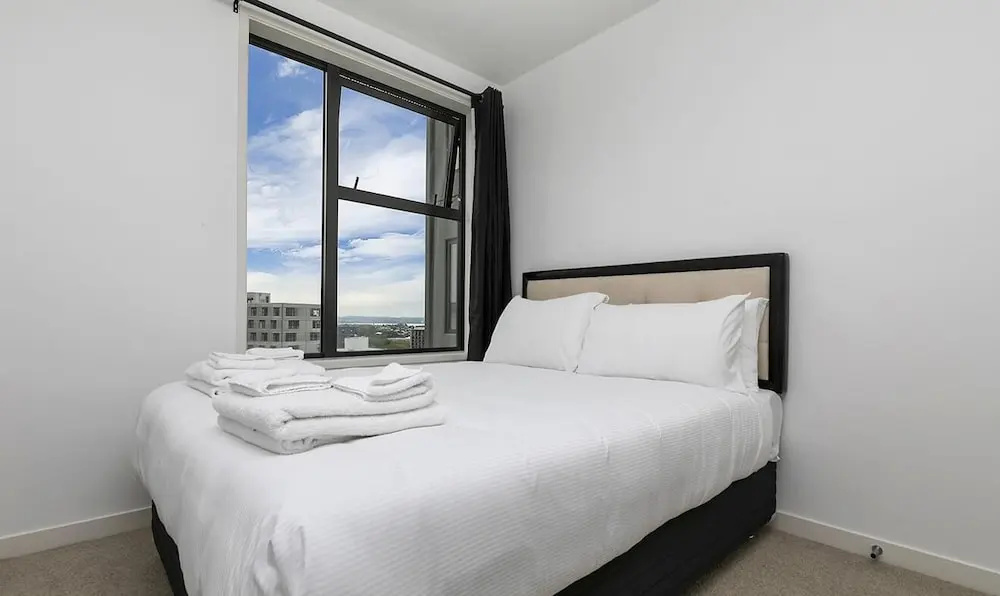 QV Brand New in the City - 889