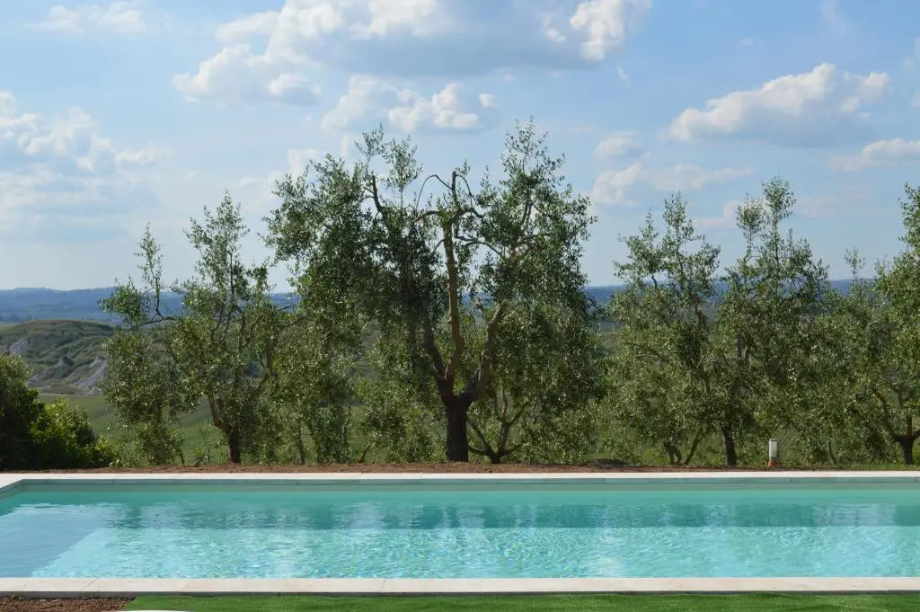 Cottage With Private Swimming Pool
