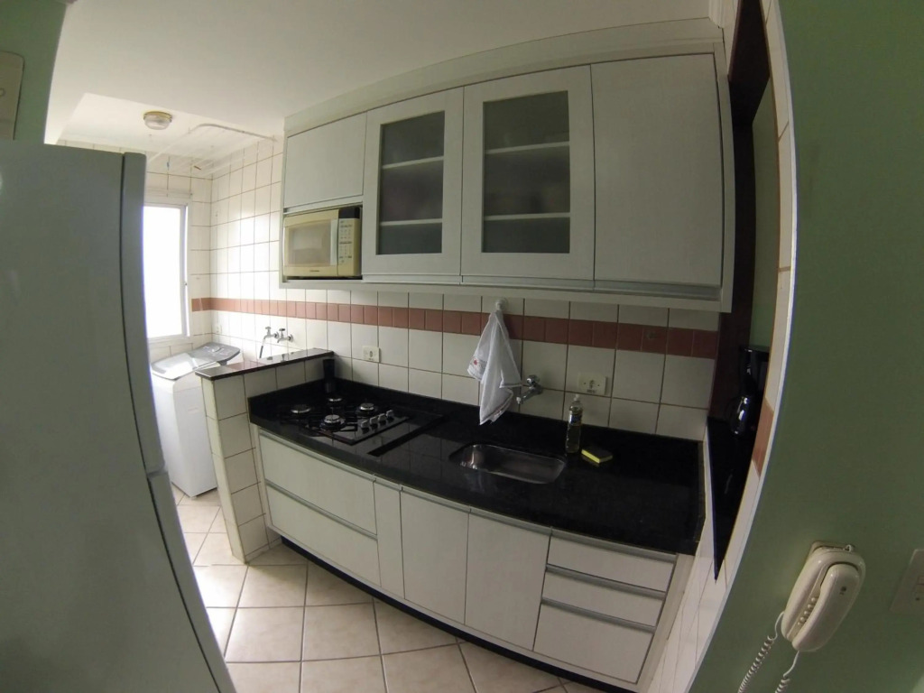 Apartamento charmoso a 50m da praia