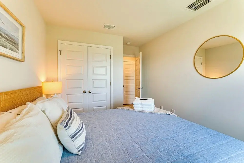 Steps to Ocean: Chic Home w/ Patio in Port St Joe!