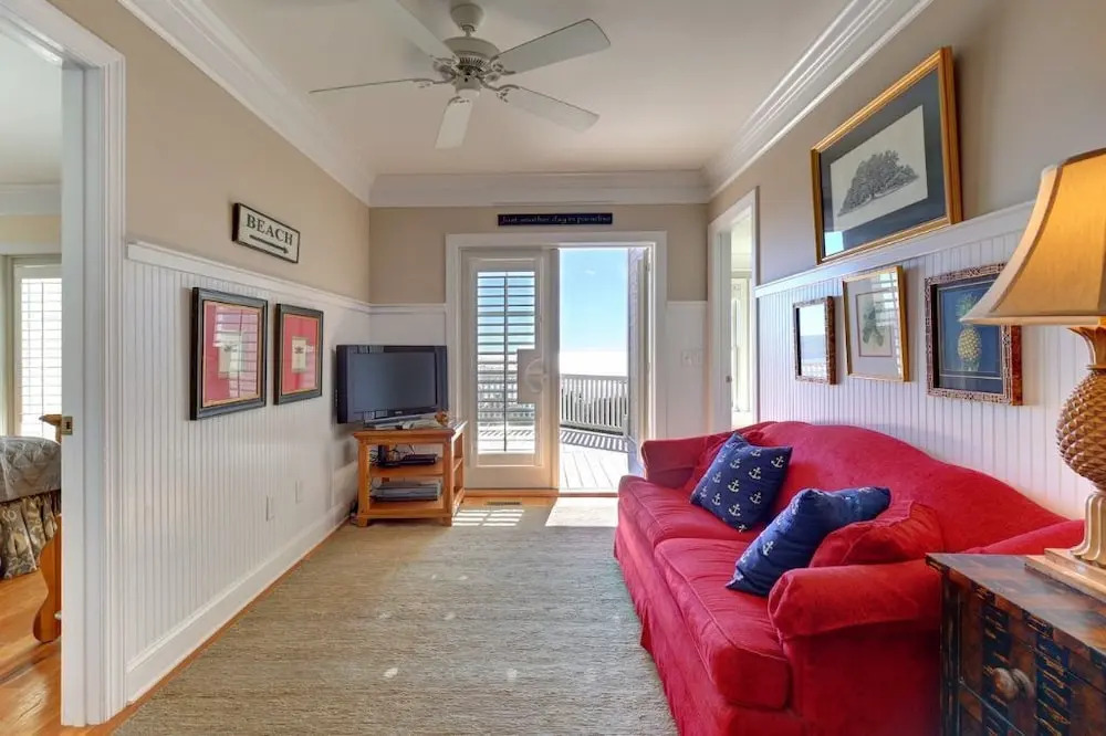 The Seventh Day 6 Bedroom Home by RedAwning