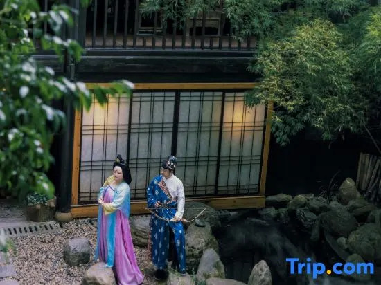 QingXi Zen Courtyard Retreat （ Century-old house·Hanfu Experience· thousand-year-old tree）