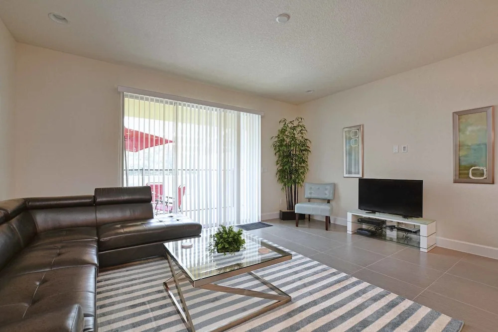 Serenity - 3 Bed Townhouse w/splashpool-5108SY