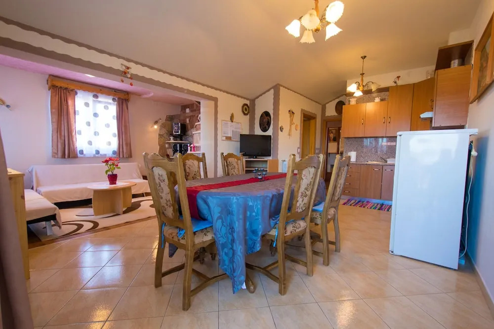 Apartment Hajdi