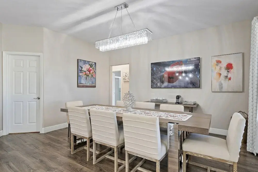 6bd/4ba Private Pool Avengers Game Room