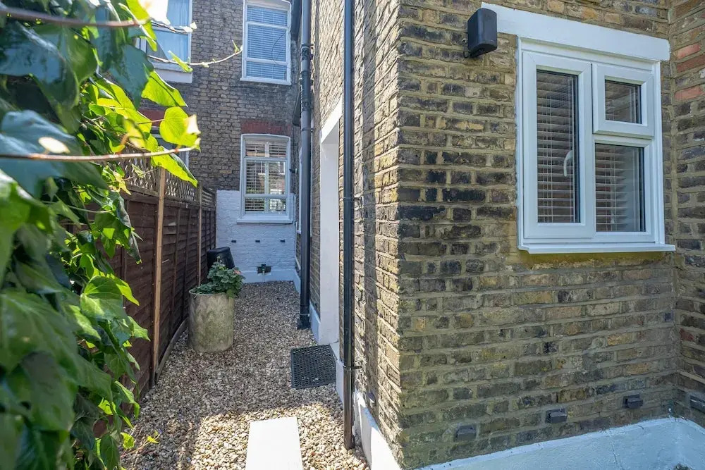 Luxury 3 Bedroom 2 Bathroom House Fulham