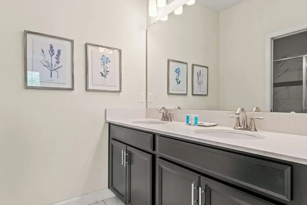 Resort Vibes At Championsgate - Home for 14 With Private Lanai