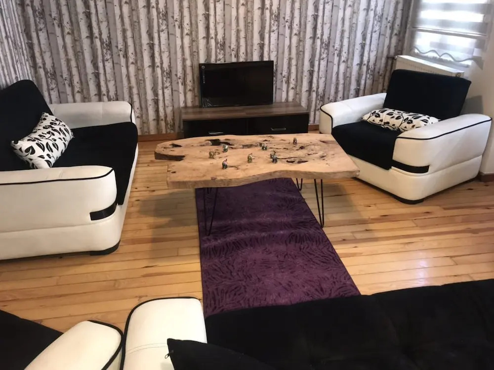 Luxury and Comfortable Apartment