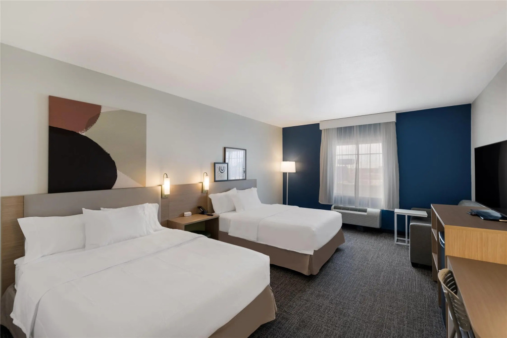 Spark by Hilton Midland South