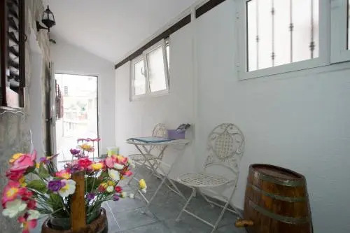 Summer Bay Apartments