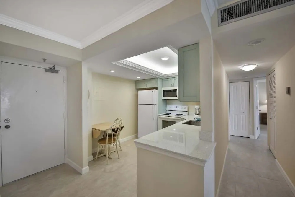Seaview Condo #12929