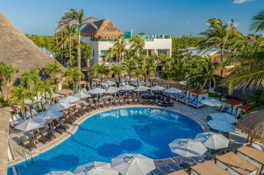 Desire Riviera Maya Resort All Inclusive, Exclusively for Couples