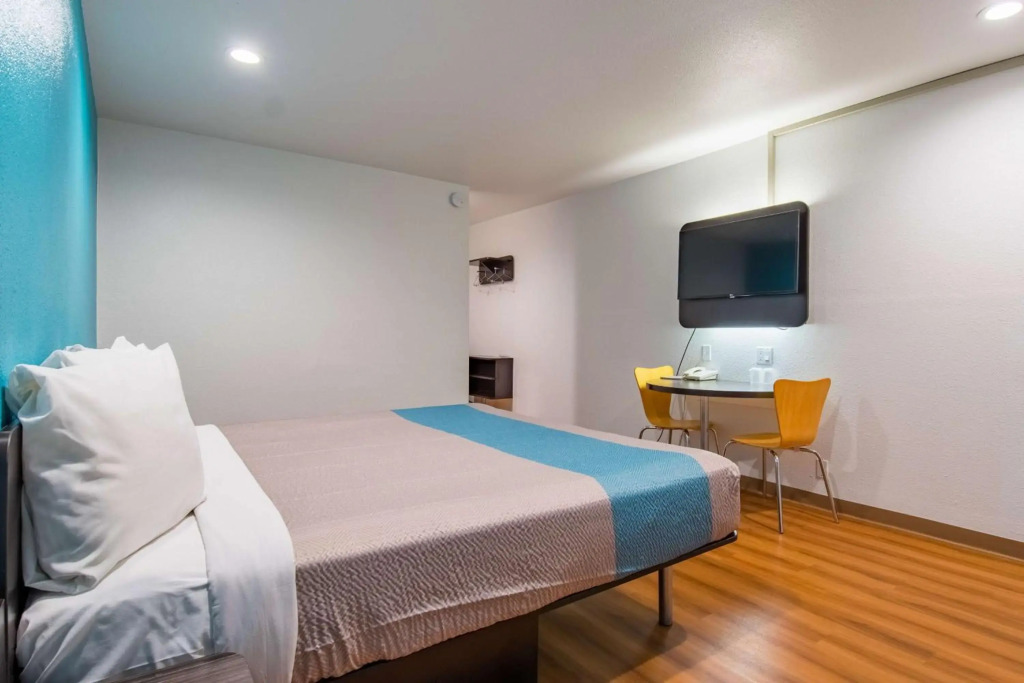 Motel 6-San Bernardino, CA - Downtown