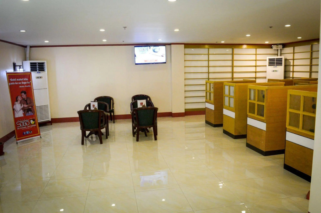 Hotel Sogo - Monumento, LRT Station