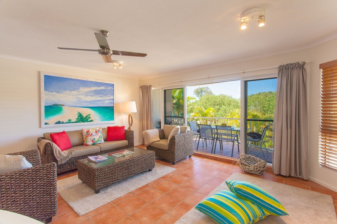 The Noosa Sound Holiday Collection