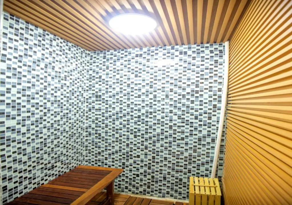 Sumitomo luxury apartment hotel near Lotte
