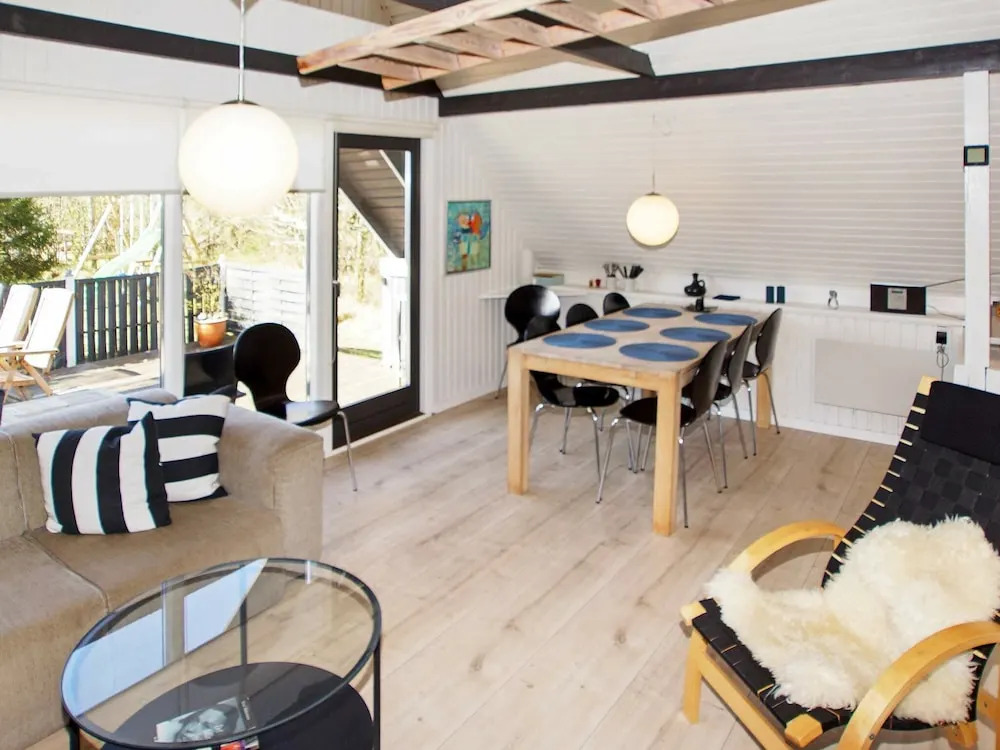 Pet-friendly Cottage in Hemmet With Garden
