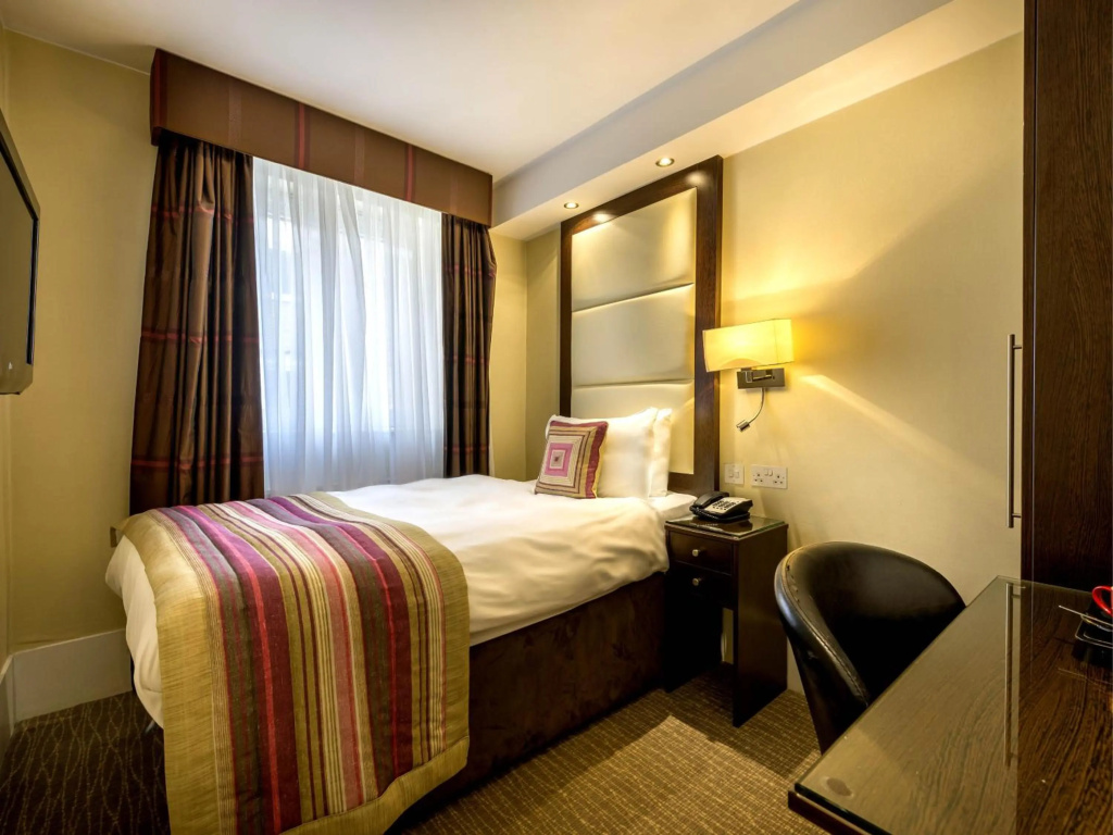 Grand Royale Hyde Park