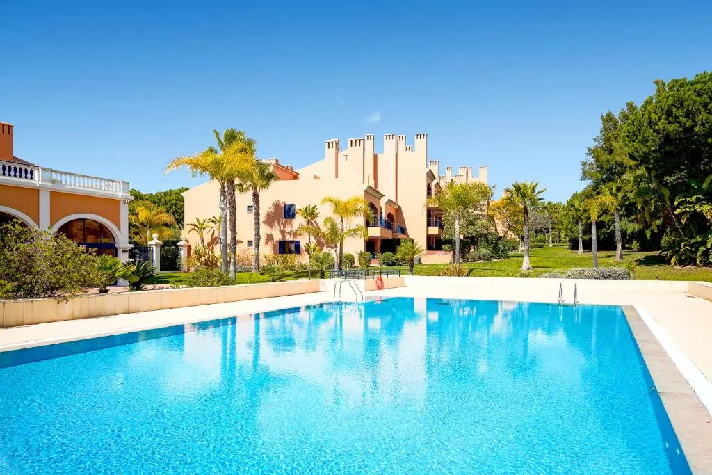 AL - W Residence Golf F5