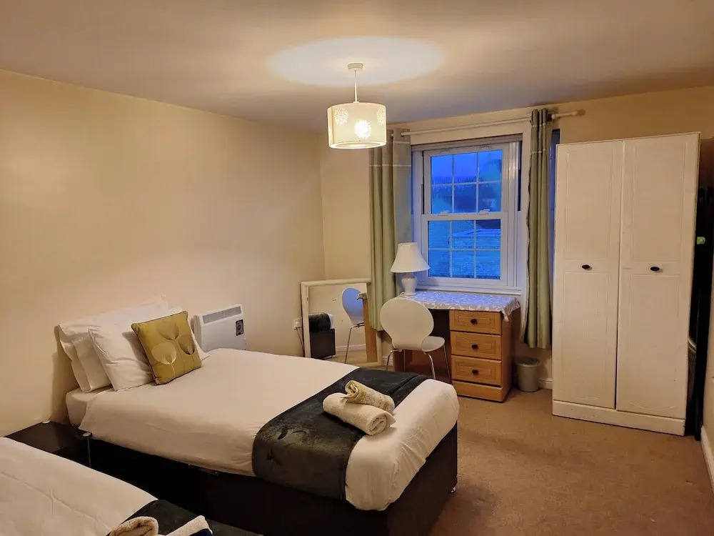The Longchamp Retreat of Ely