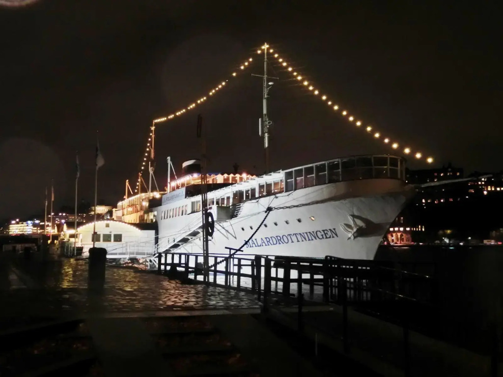 Mälardrottningen Yacht Hotel