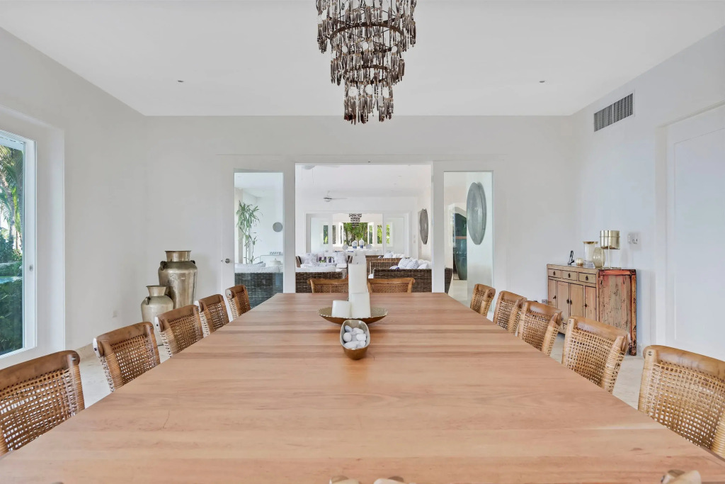 5BR Oceanfront Golf Estate w Pool Private Chef