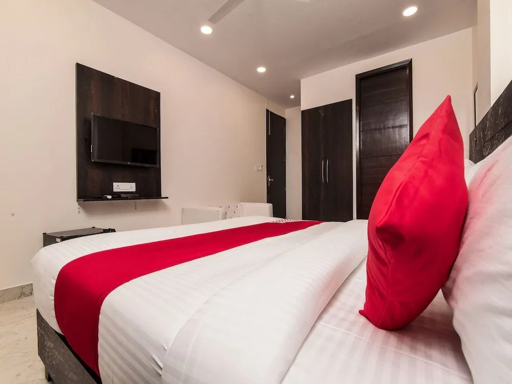 FabHotel Royal Galaxy
