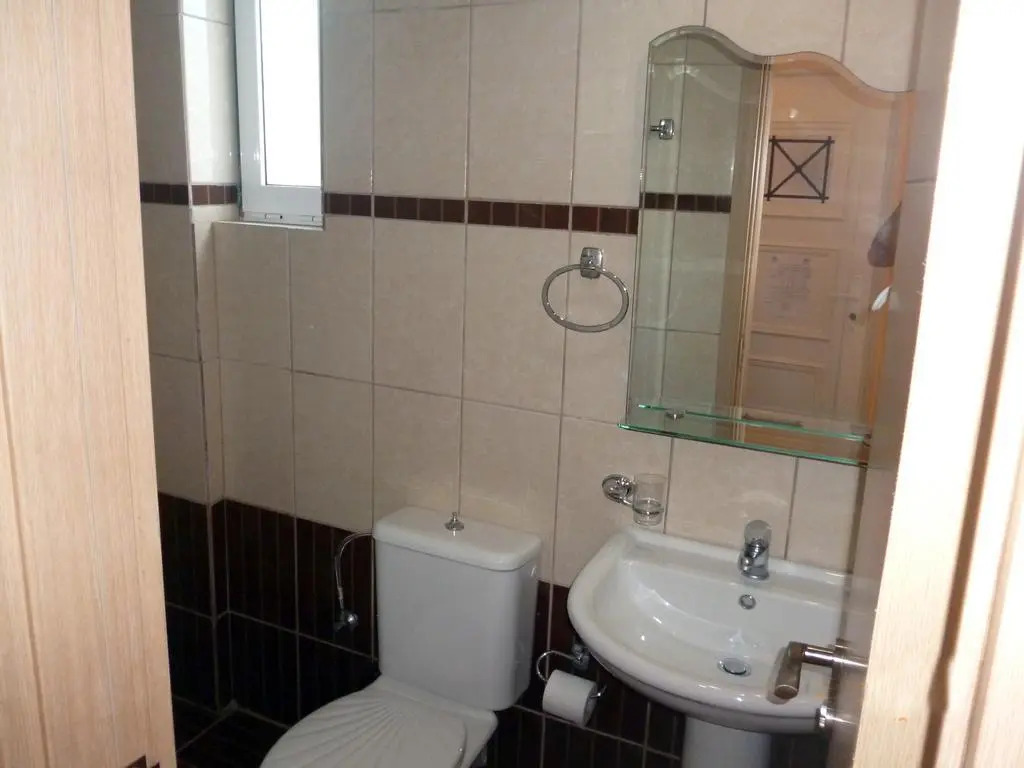 Tsolakis Studios & Apartments