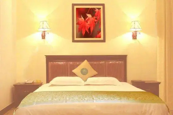 Universal Jinghang Airport Hotel