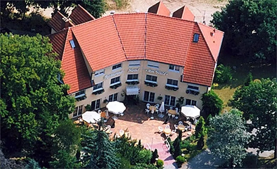 Hotel Am Wald B&B