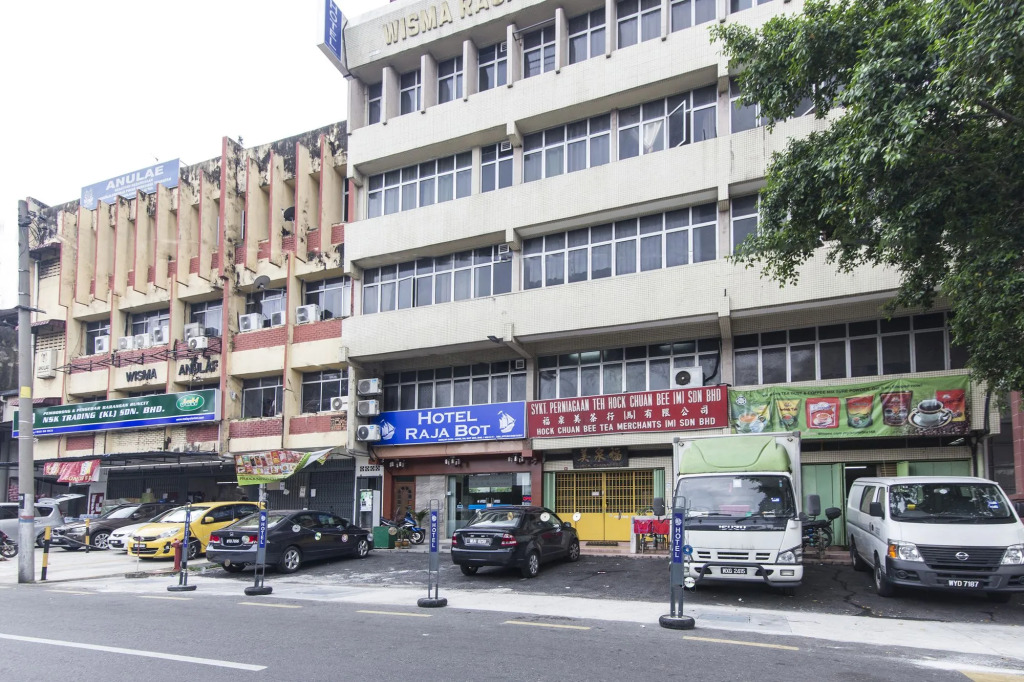 Hotel Raja Bot
