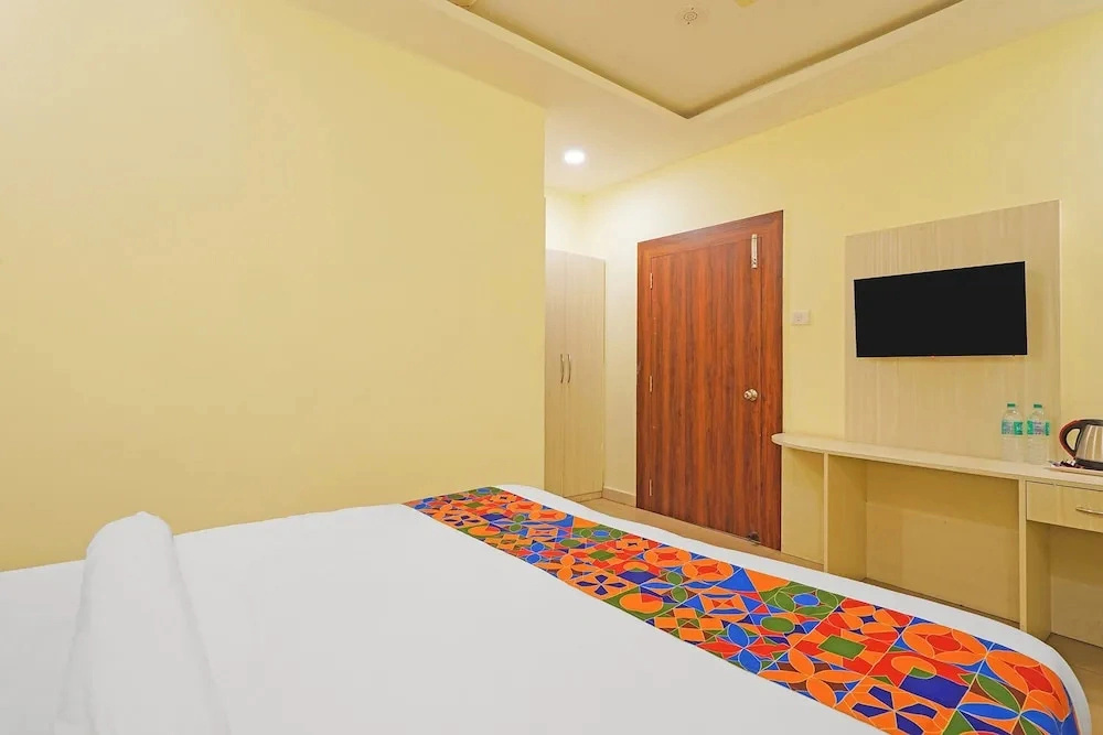 Fabhotel Arc Homes