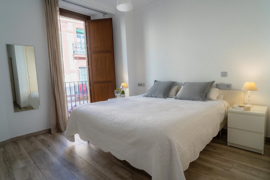 AZZ Sevilla Torre de la Plata Apartamentos