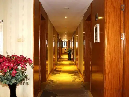 Binjiang Fashion Theme Hotel Huangshan Tunxi Old Street