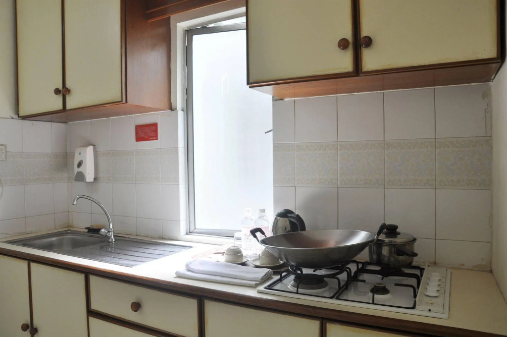 Promenade Service Apartment