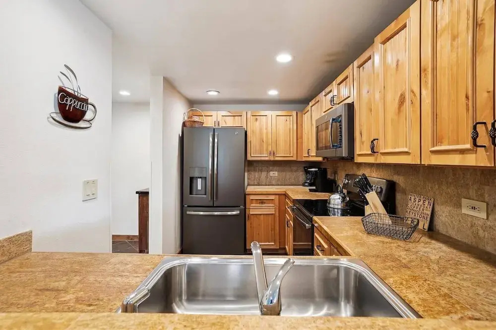 Village At Breckenridge - 2 Bedroom Ski Inski Out Condo