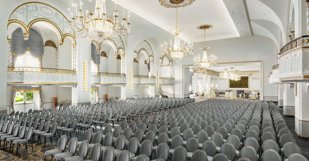 Отель Hilton Boston Park Plaza