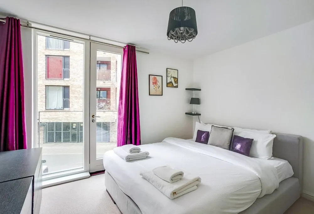 Gorgeous new 1bed Flat w/ Balcony