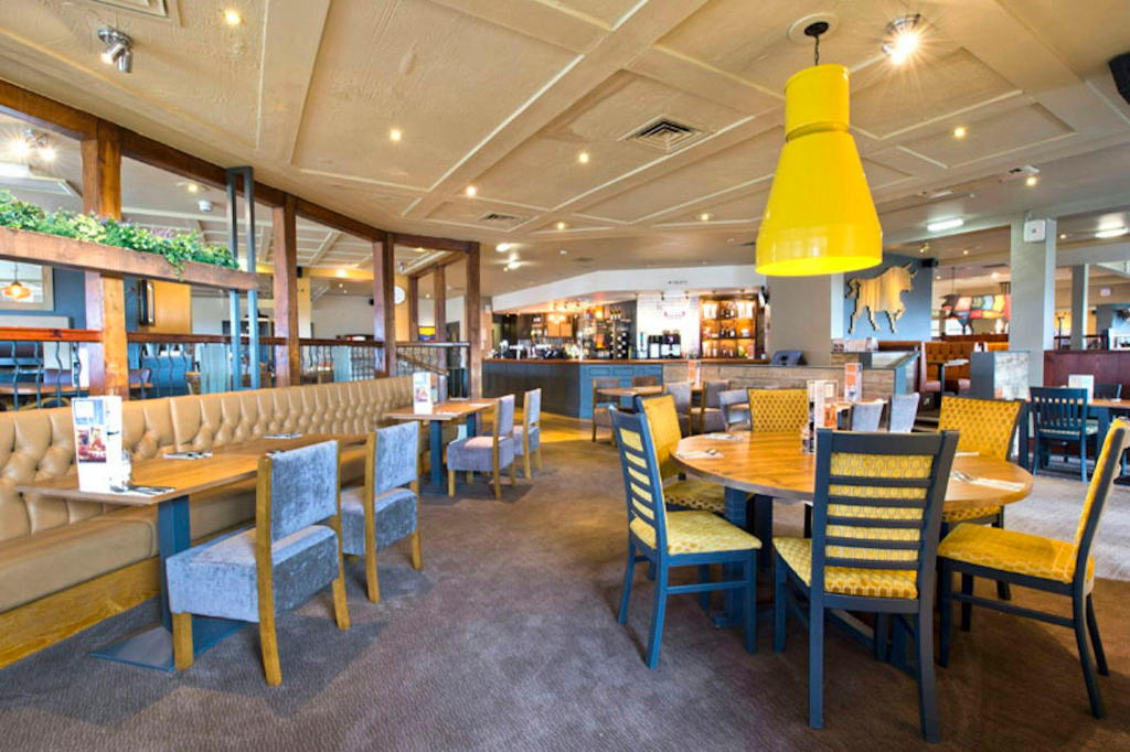 Premier Inn Livingston (M8/J3)