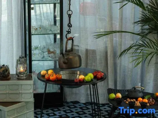 Poetry and Yuanfang·Anji·Boutique Family Coffee Pool Villa (Zhebei Grand Canyon Drifting Shop)
