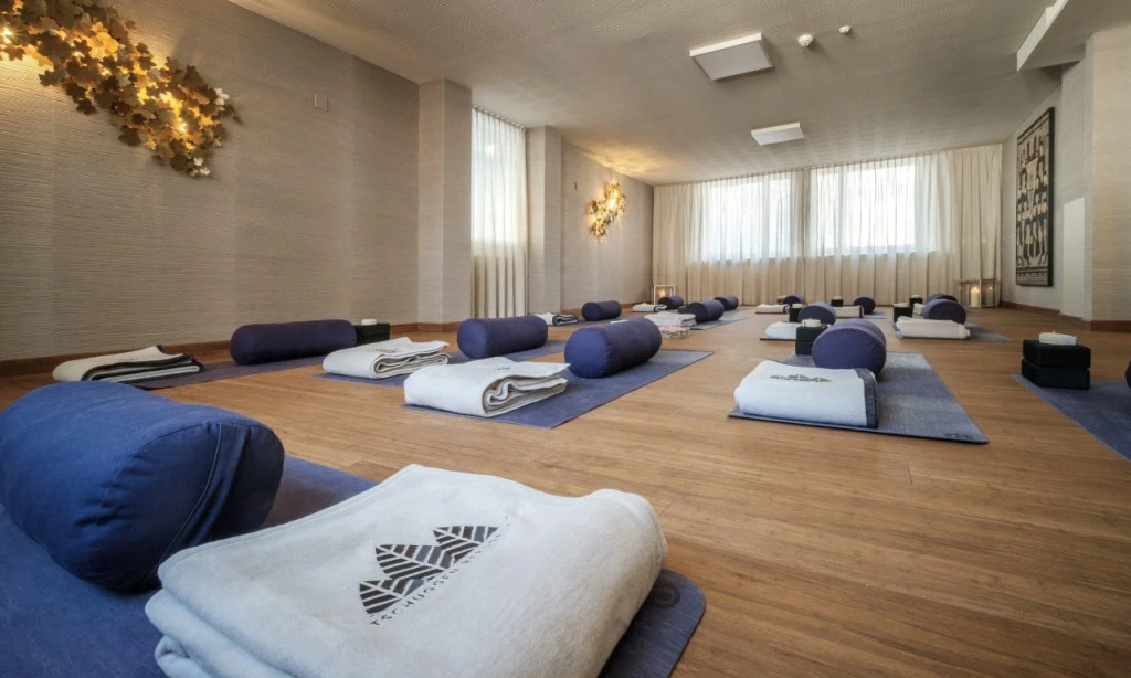 Tschuggen Grand Hotel - The Leading Hotels of the World