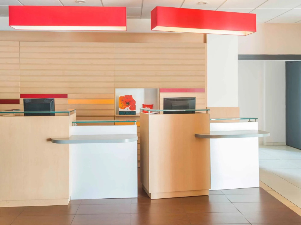 ibis Cholet