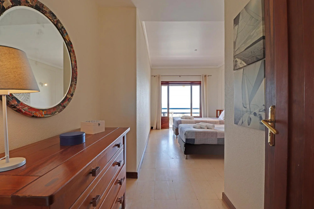 Monte Gordo Beachview 2 by Homing