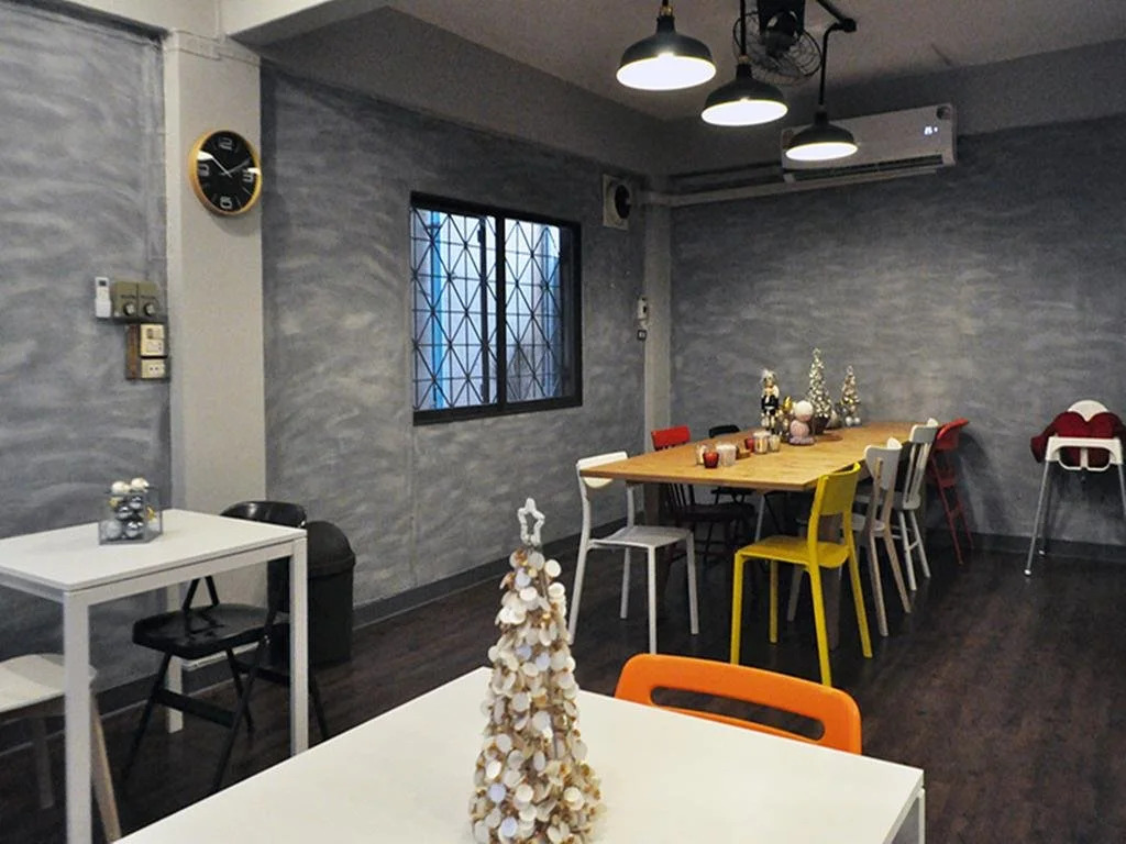 Beyond Bangkok Guesthouse - Hostel