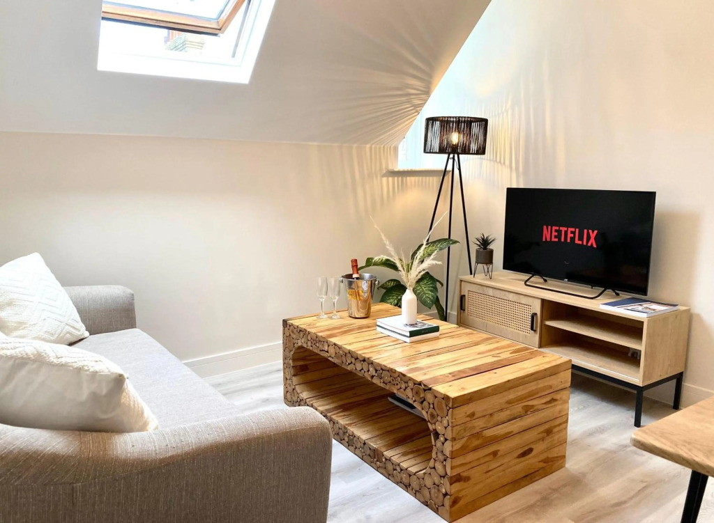 Luxury Scandi Inspired 1 Bed Apartment