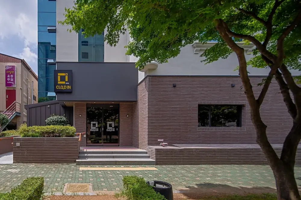 Cloud in Hotel Mokpo Peace Square