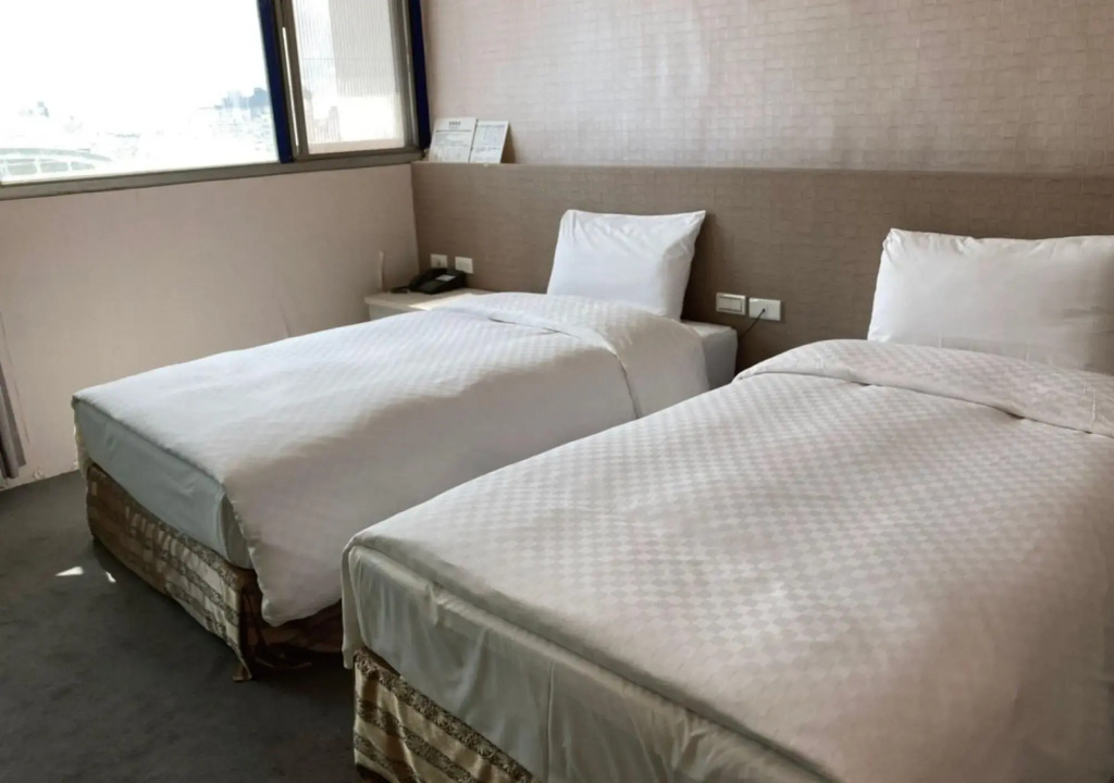 Shun-Yi Hotel