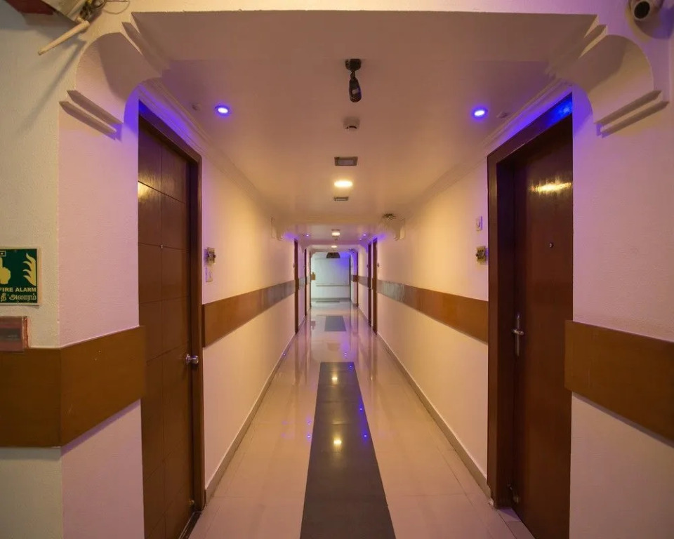 FabHotel Pearl T Nagar